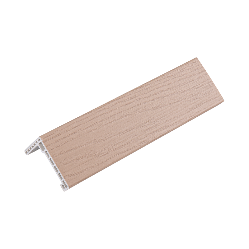 Architrave per porta in WPC